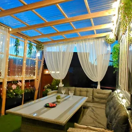 Cozy Nest בנדון