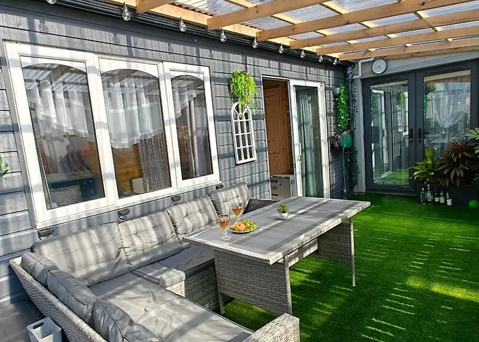 Cozy Nest * Bandon